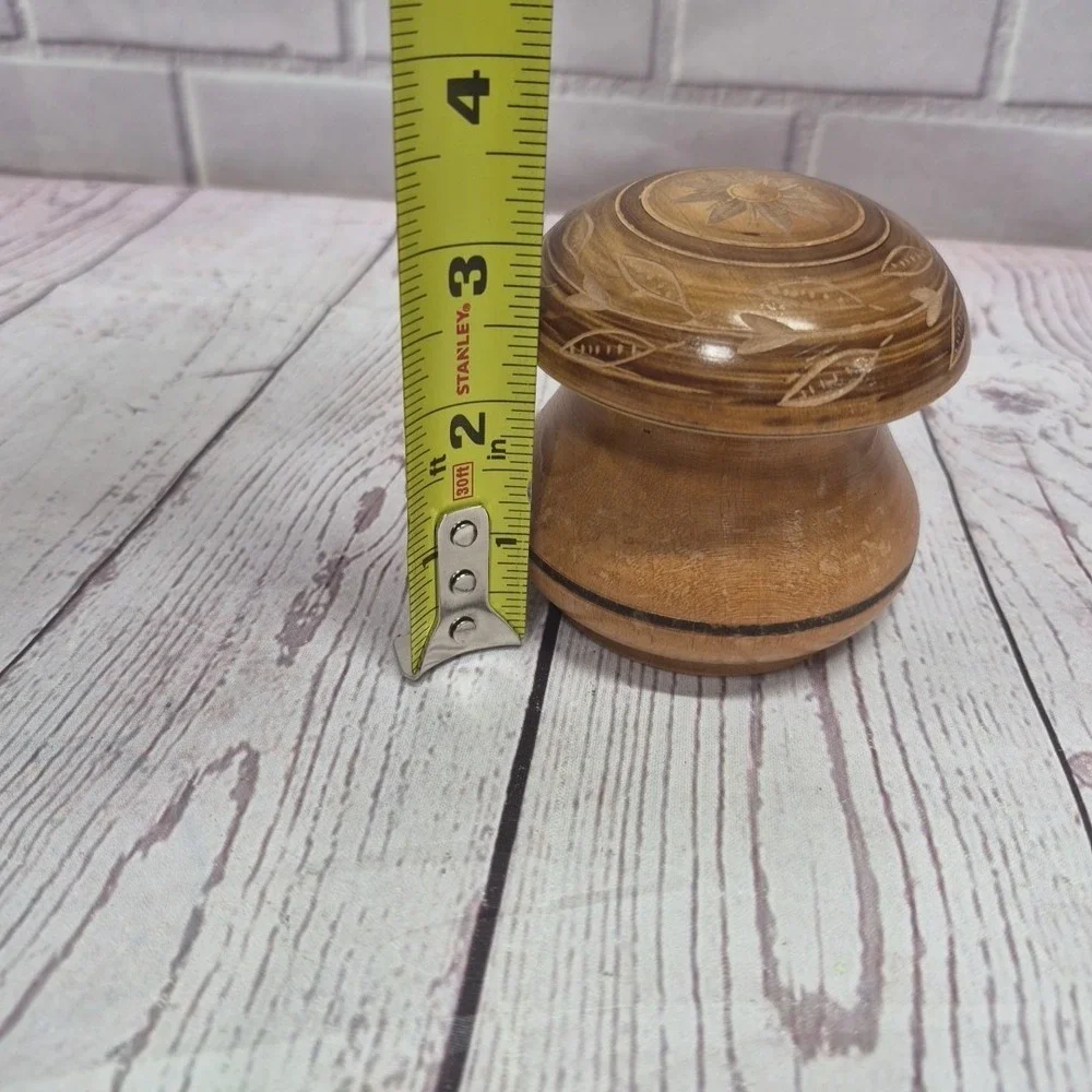 Small Round Wood Trinket Box with Lid~Floral Carvings